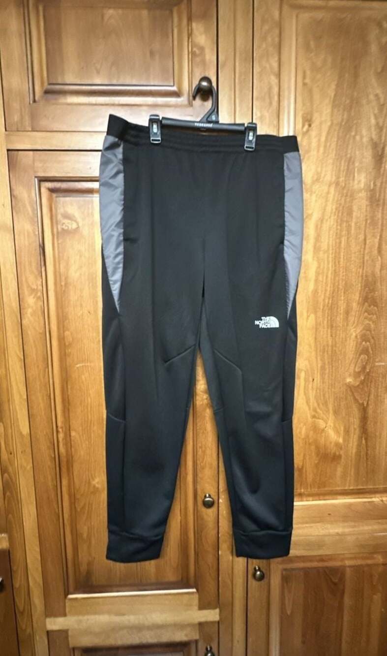 The North Face Mountain Athletics Fleece Jogger Pants, Men's Large